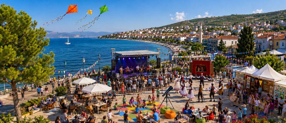 Akarca Deniz Şenliği dört gün boyunca sanat ve bilimi denizle buluşturacak - Haberi Oku