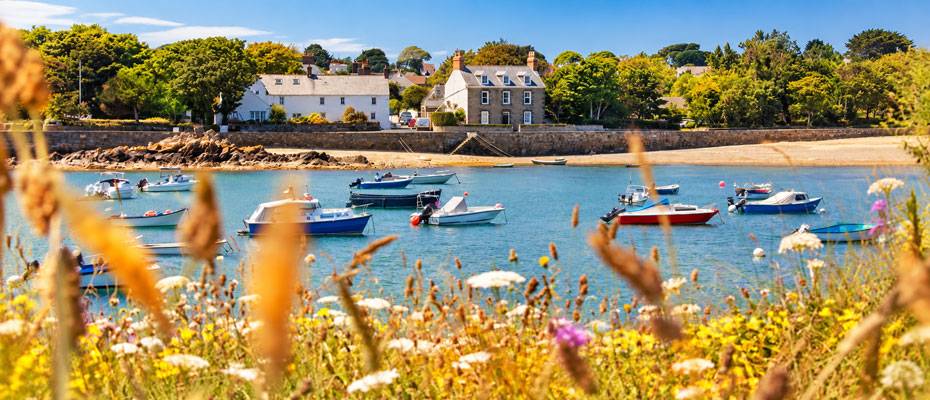 Guernsey nähert sich bei Besucherzahlen dem Rekordniveau von 2019 - Lesen Sie die Nachrichten