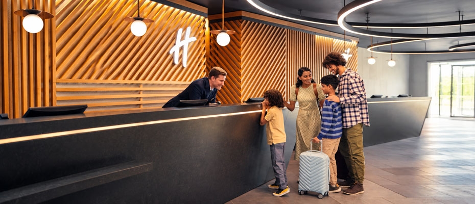 Holiday Inn-Studie: Kinder wünschen sich mehr Freiheit im Familienurlaub - Lesen Sie die Nachrichten