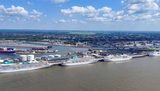 Vierer-Treffen der Phoenix Reisen Flotte in Bremerhaven - Lesen Sie die Nachrichten