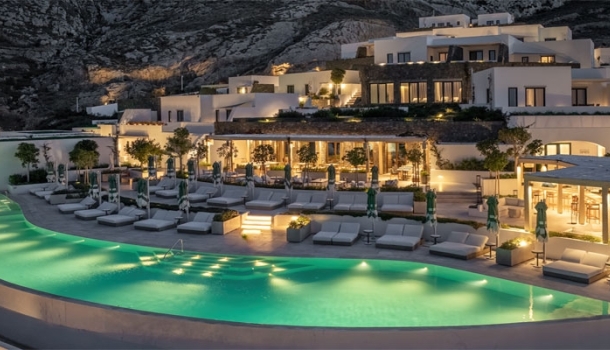 LXR Hotels & Resorts debütiert in Griechenland: Sandblu Santorini eröffnet 2026 - Lesen Sie die Nachrichten