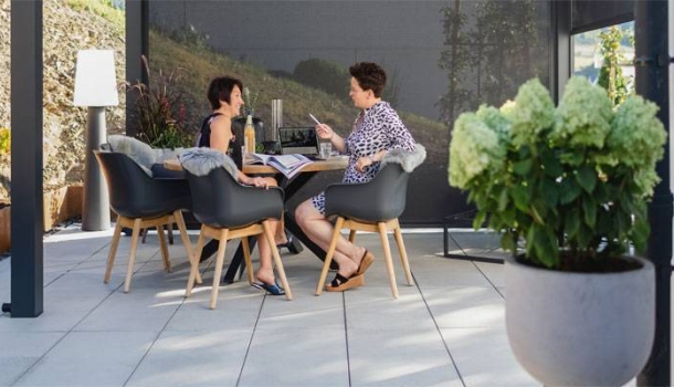 TUI startet mobile Reiseberatung in Österreich