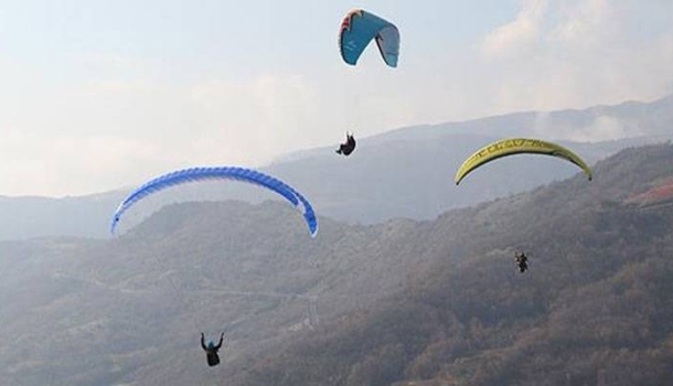 Uçmakdere: Gleitschirmfliegen zwischen Meer und Wald - Lesen Sie die Nachrichten