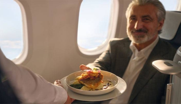 Lufthansa tüm uzun menzil uçuşlarında yeni premium kabin deneyimini başlatıyor
