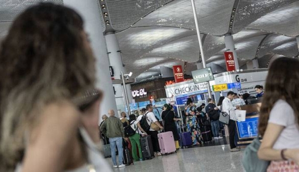 Bayram tatilinde 180 milyar liralık seyahat hacmi bekleniyor - Haberi Oku