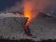 İtalya'da Etna Yanardağı'ndaki lav akışı sürüyor